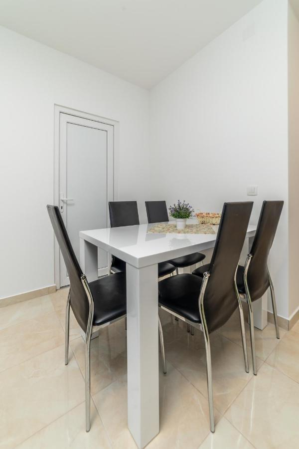 Java Apartments Dobrota Zewnętrze zdjęcie